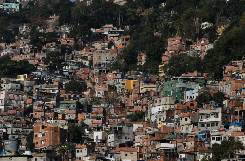  Quase 16,4 milhões de pessoas moram em favelas no Brasil, revela Censo